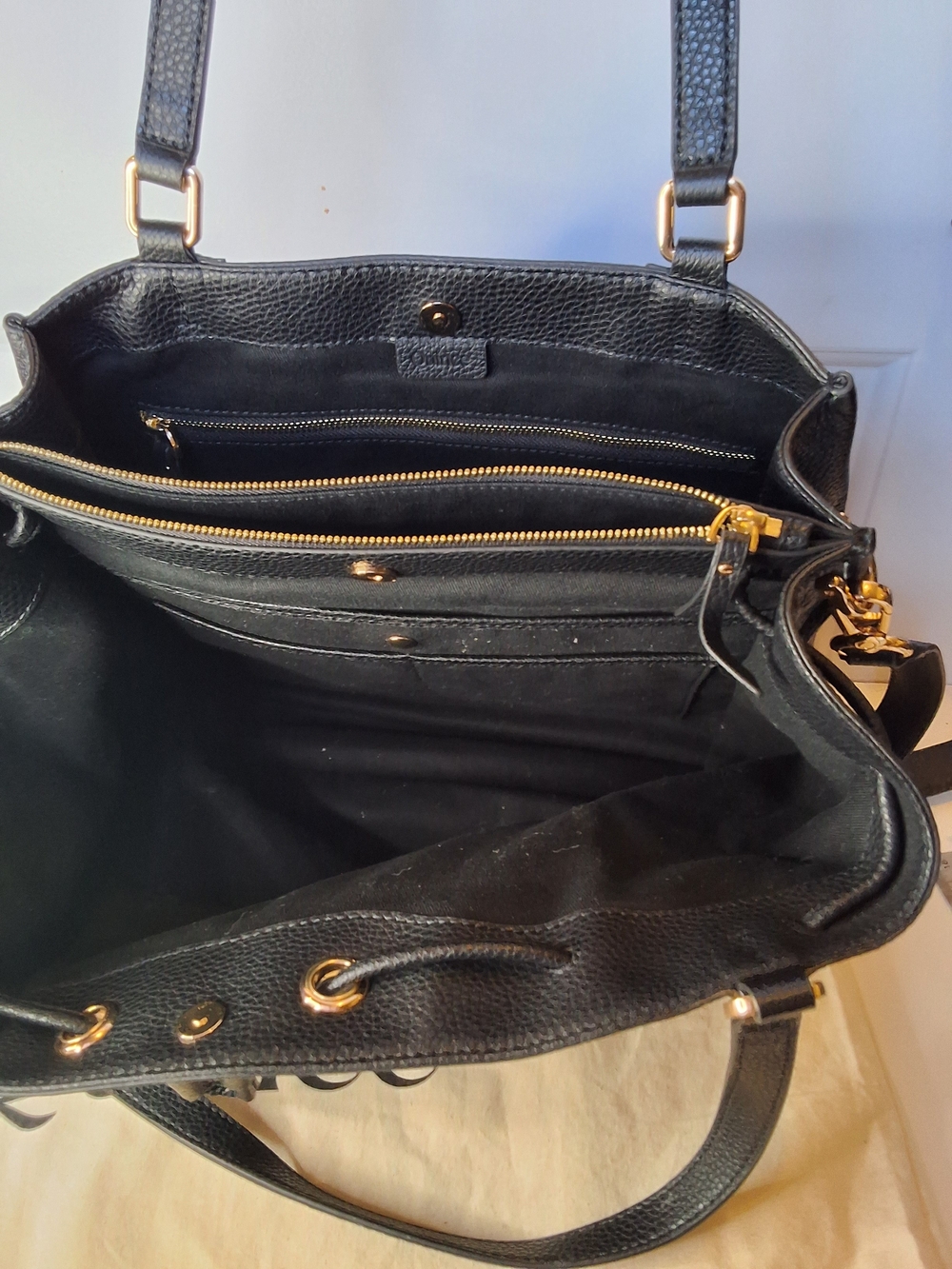 Quince Black Leather Tote Bag with Detachable Strap - Picture 5 of 8